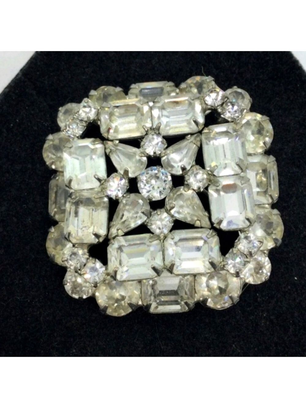 Vintage Weiss Clear Rhinestone Floral Brooch